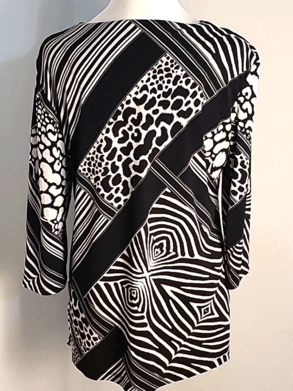 JM Collection Black & White Mixed Animal Print V-Neck Tunic with Beaded Trim - Picture 7 of 9